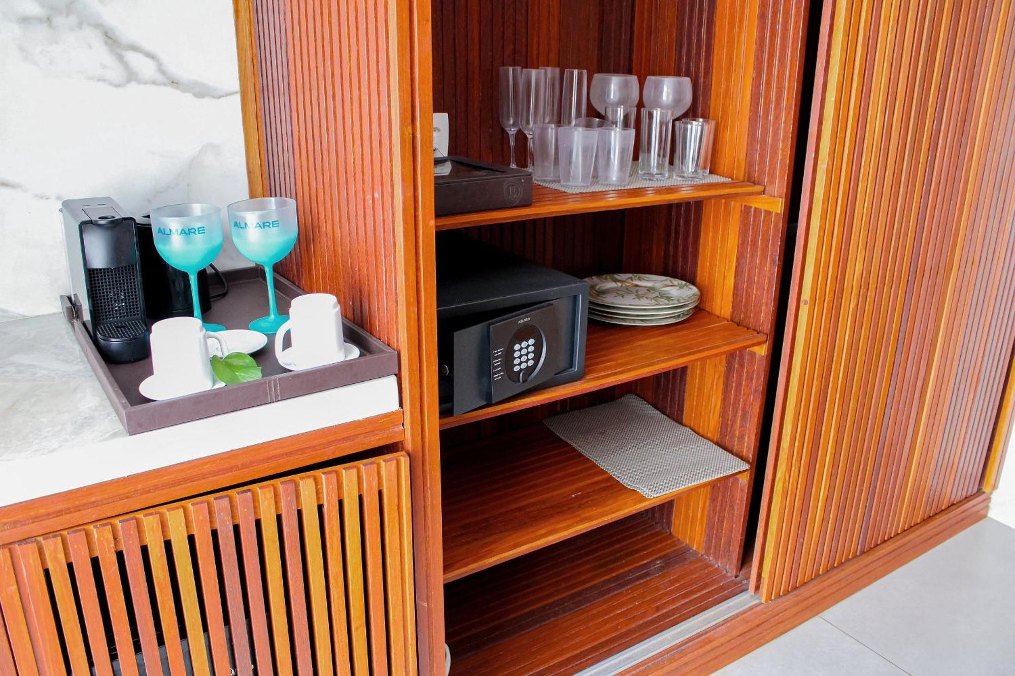 Flat Ile De Pipa Fiji - By Almare *